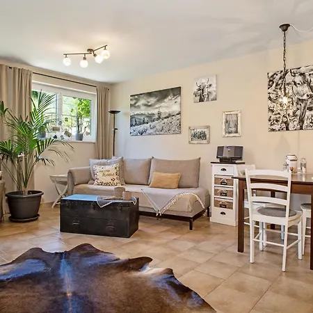Apartment Lilian *